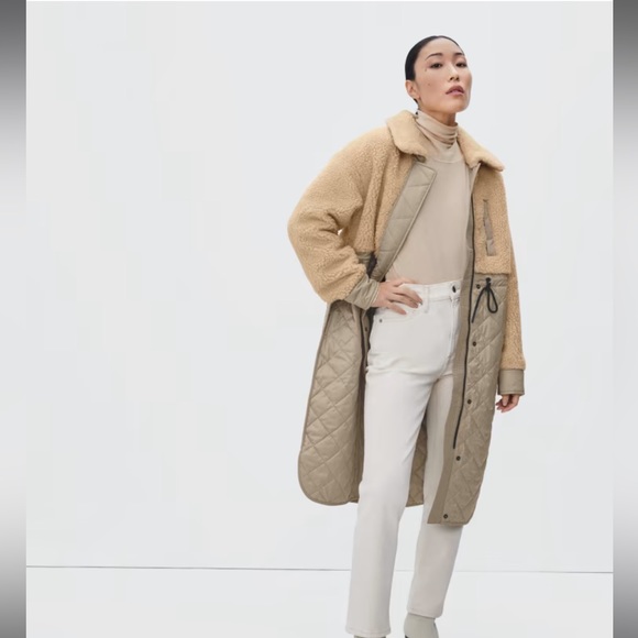 Everlane - The Quilted Teddy Coat in Dark Khaki/Cashew - Picture 8 of 12